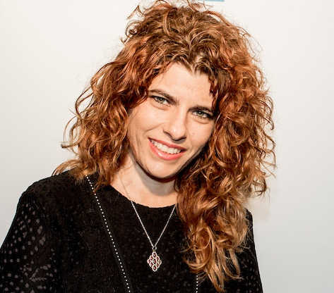 נועה אהרוני - במאית תסריטאית